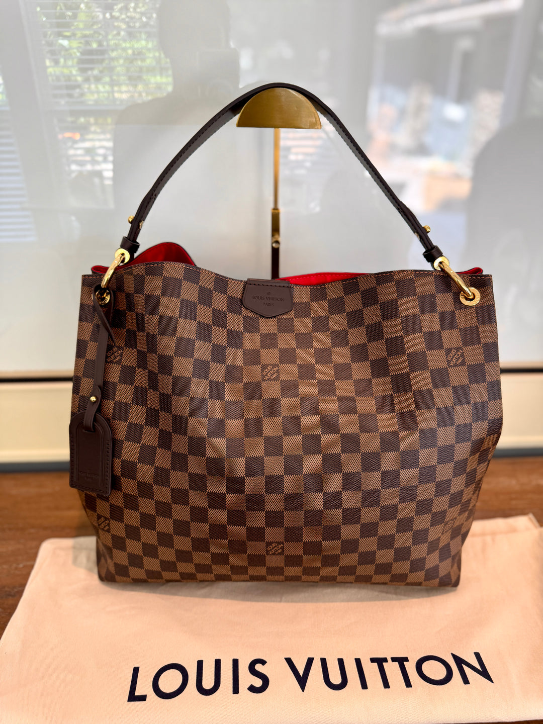 LV DE graceful MM