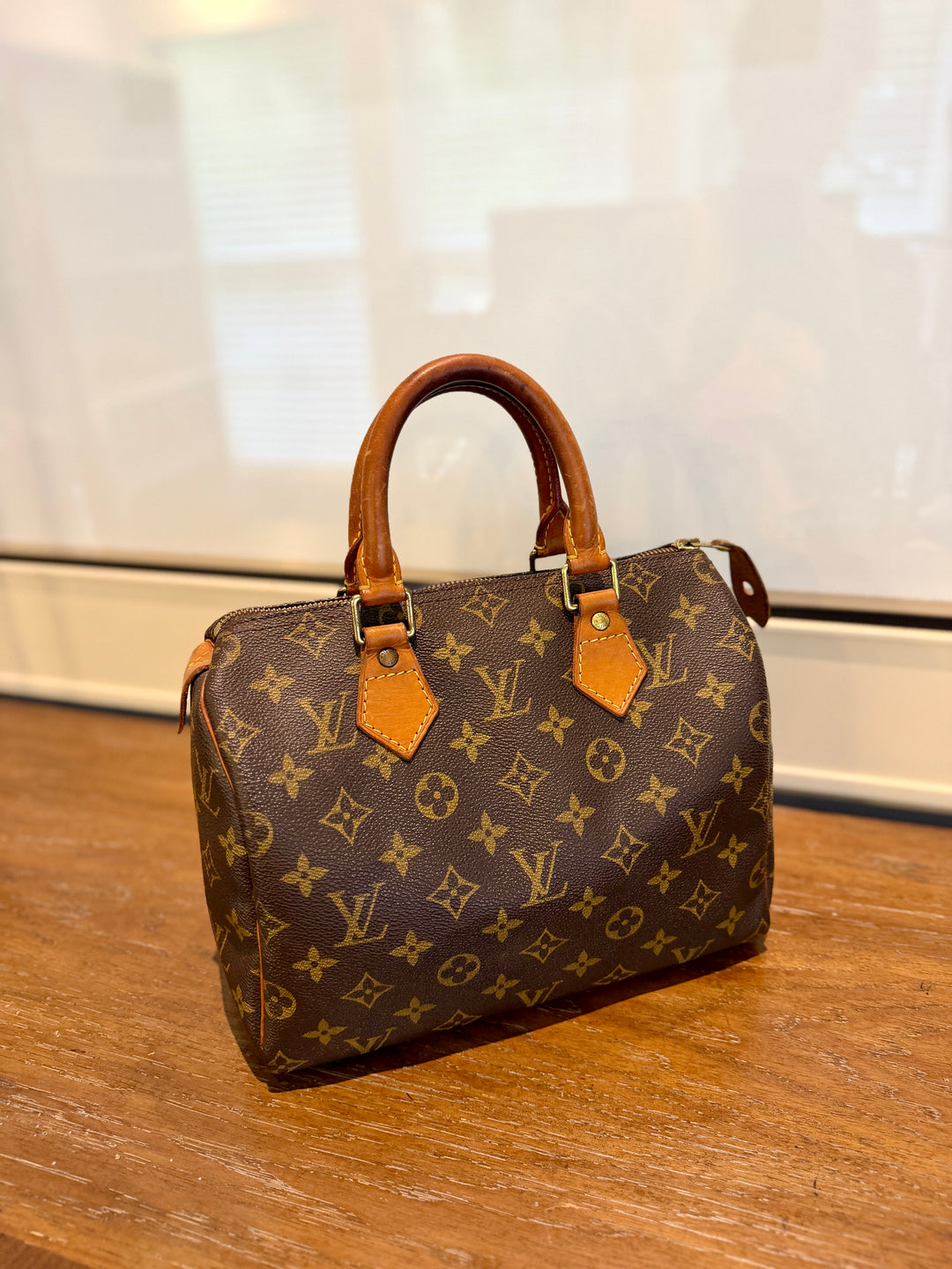LV speedy 25