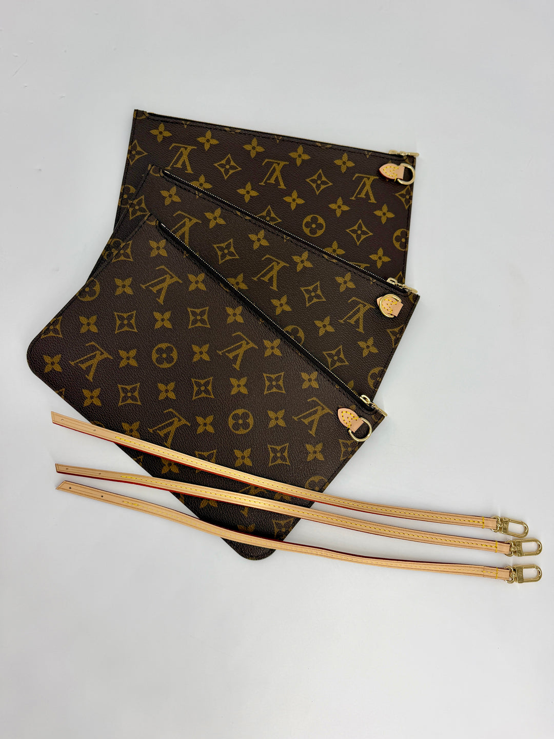 LV wristlet