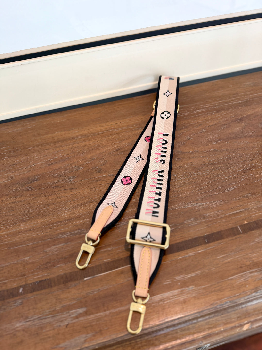 LV strap
