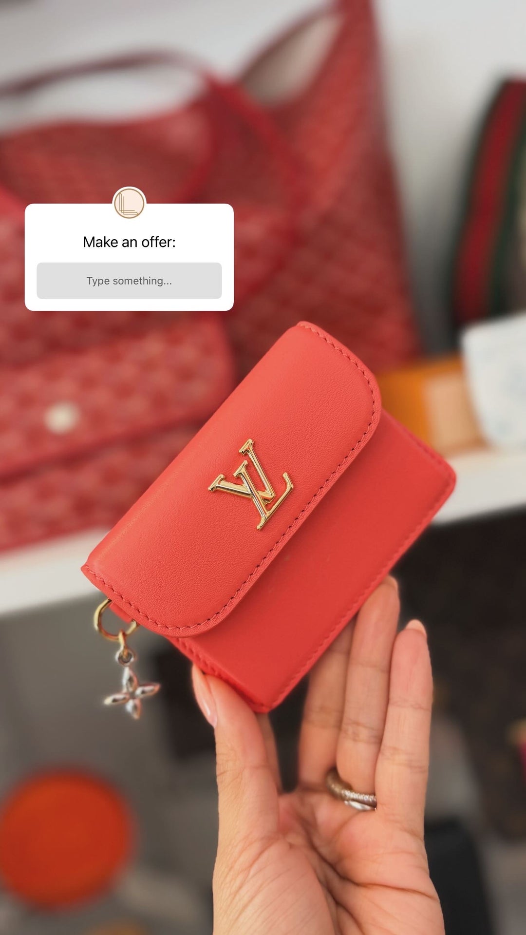 LV charm CC