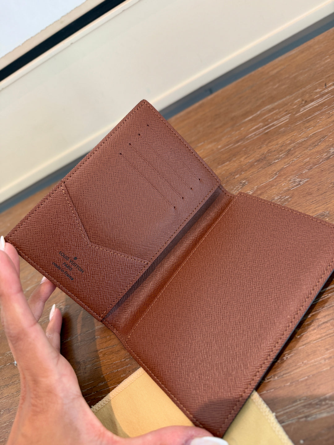 LV passport
