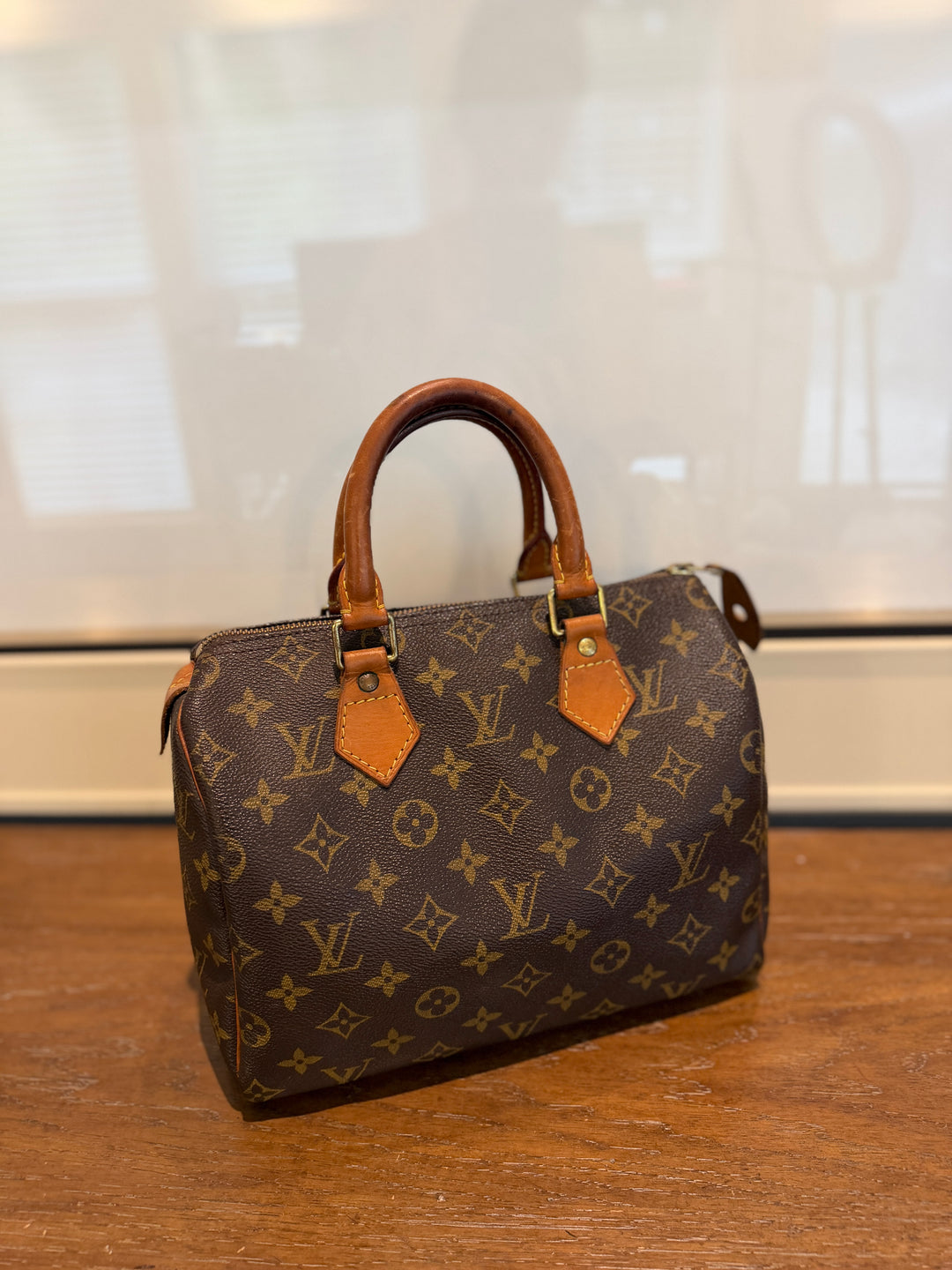 LV speedy 25