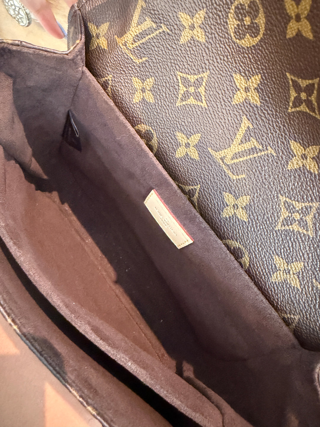 LV Metis mono