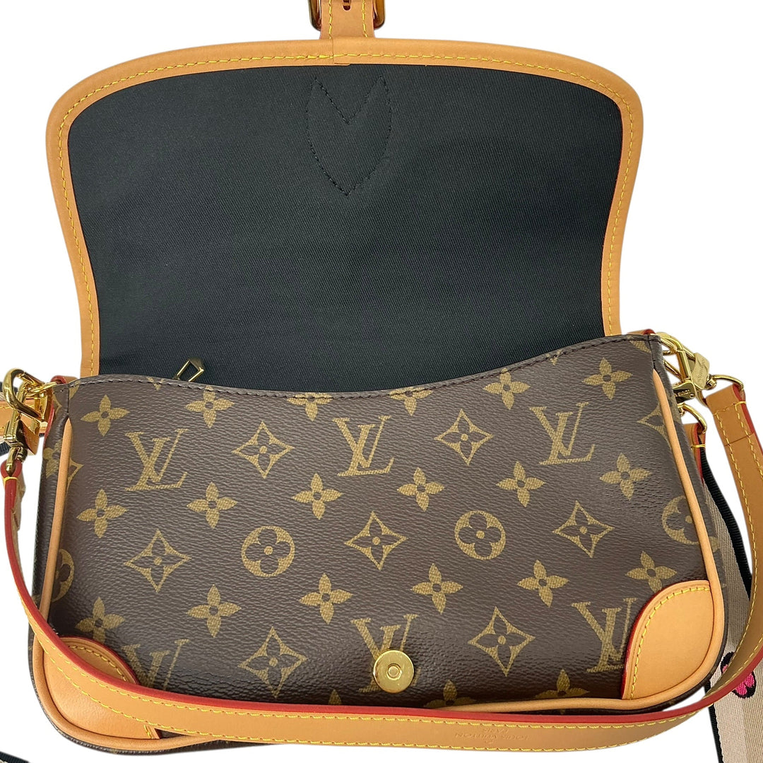 Louis Vuitton Monogram Shoulder Bag with Dust Bag