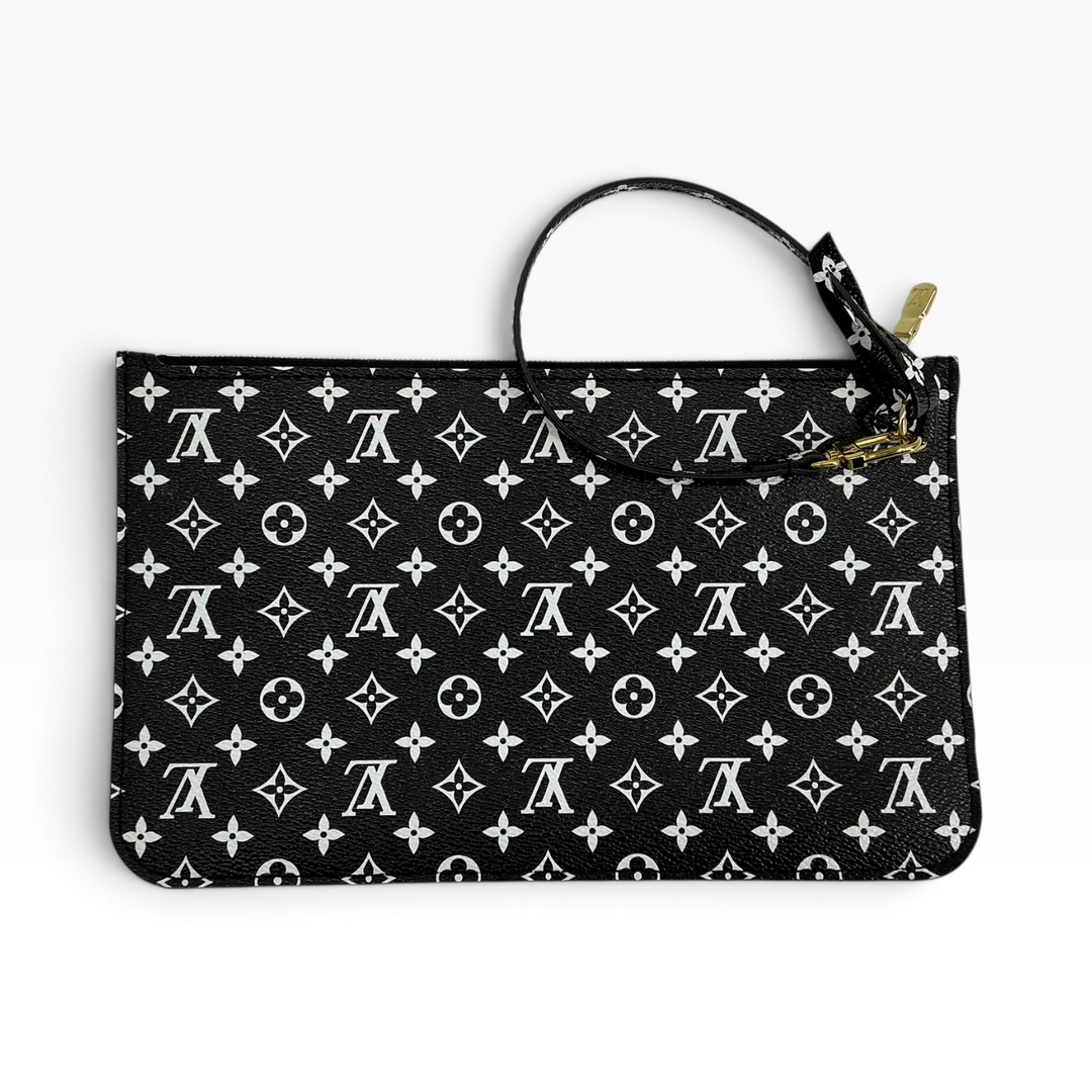 Louis Vuitton Monogram Giant Jungle Neverfull MM Pochette Black