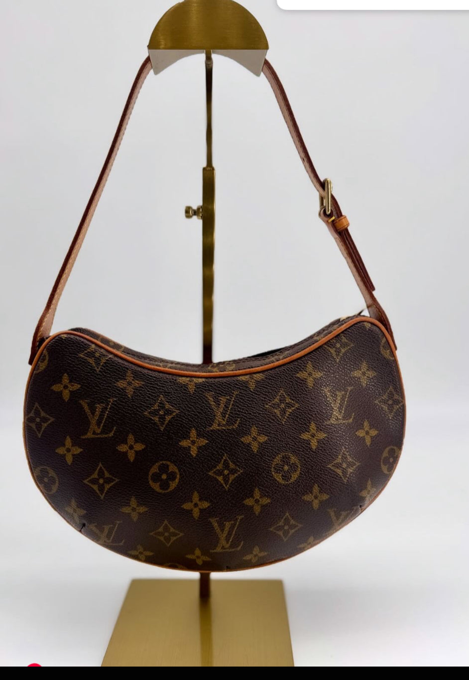 LV Croissant