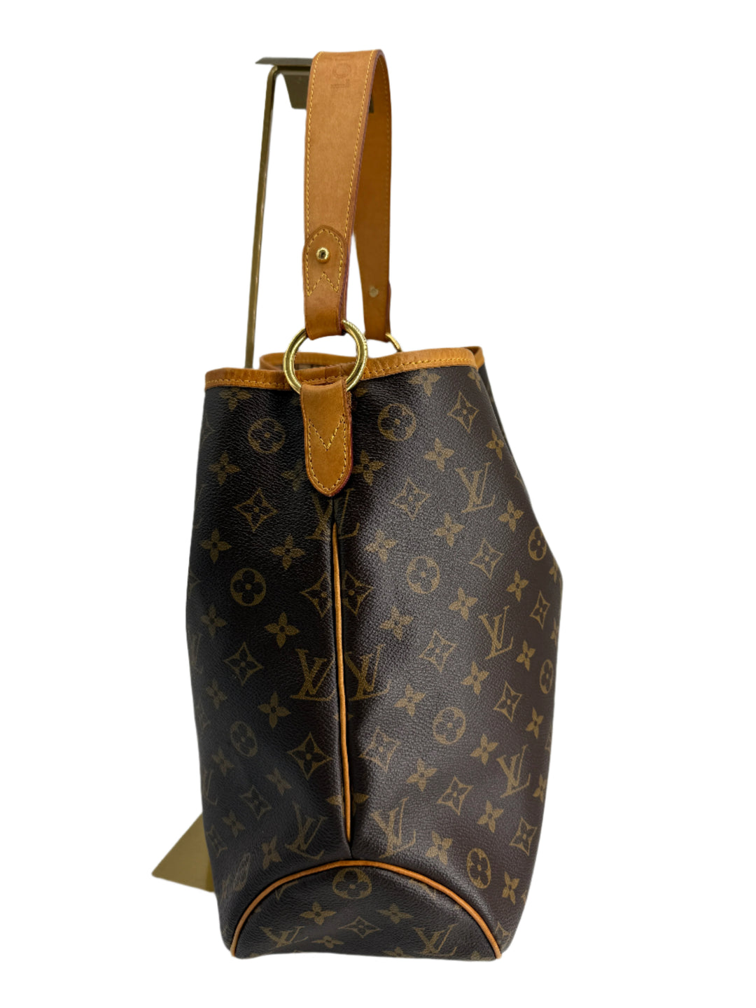 Louis Vuitton Monogram Delightful MM shoulder hobo bag showcasing iconic design and vachetta leather strap.
