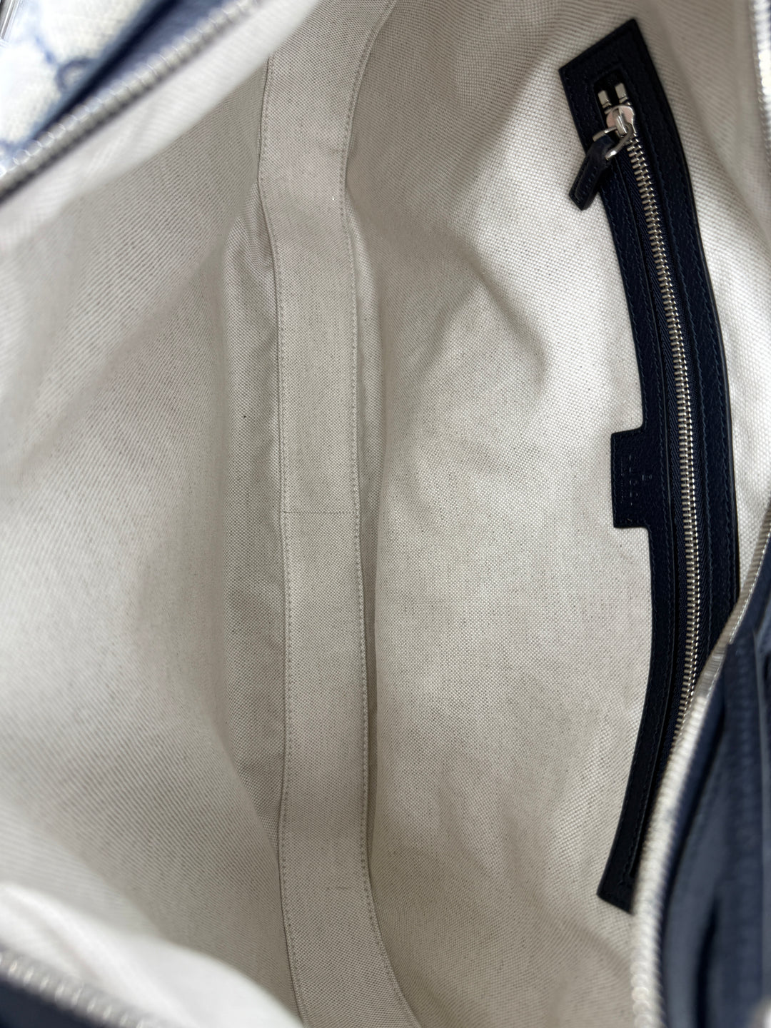 Gucci GG Supreme Web Large Attaché Shoulder Bag | LuxLoveLouis