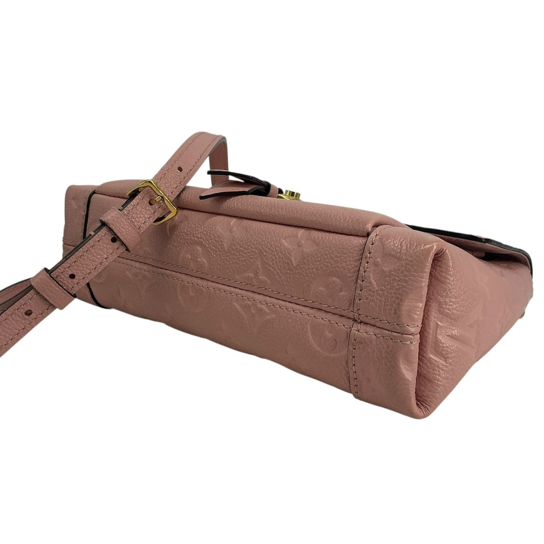 Louis Vuitton Blanche BB Rose Poudre base and lower corner condition