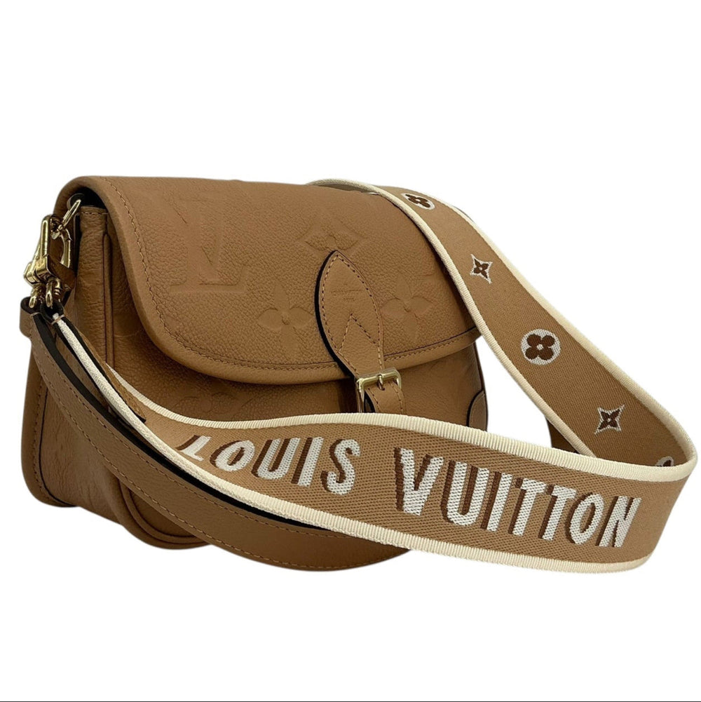 Louis Vuitton Diane Arizona angled front with leather and woven straps