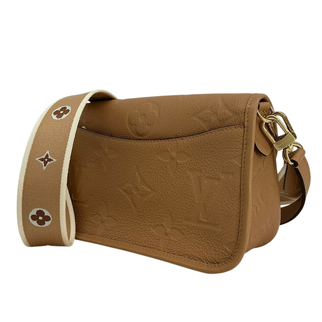 Louis Vuitton Diane Arizona rear exterior with flat pocket