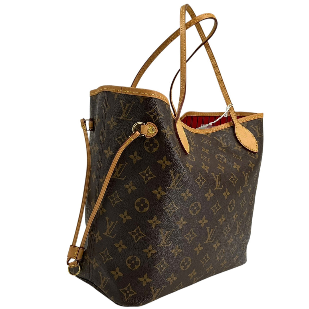 Opposite side view of Louis Vuitton Neverfull MM